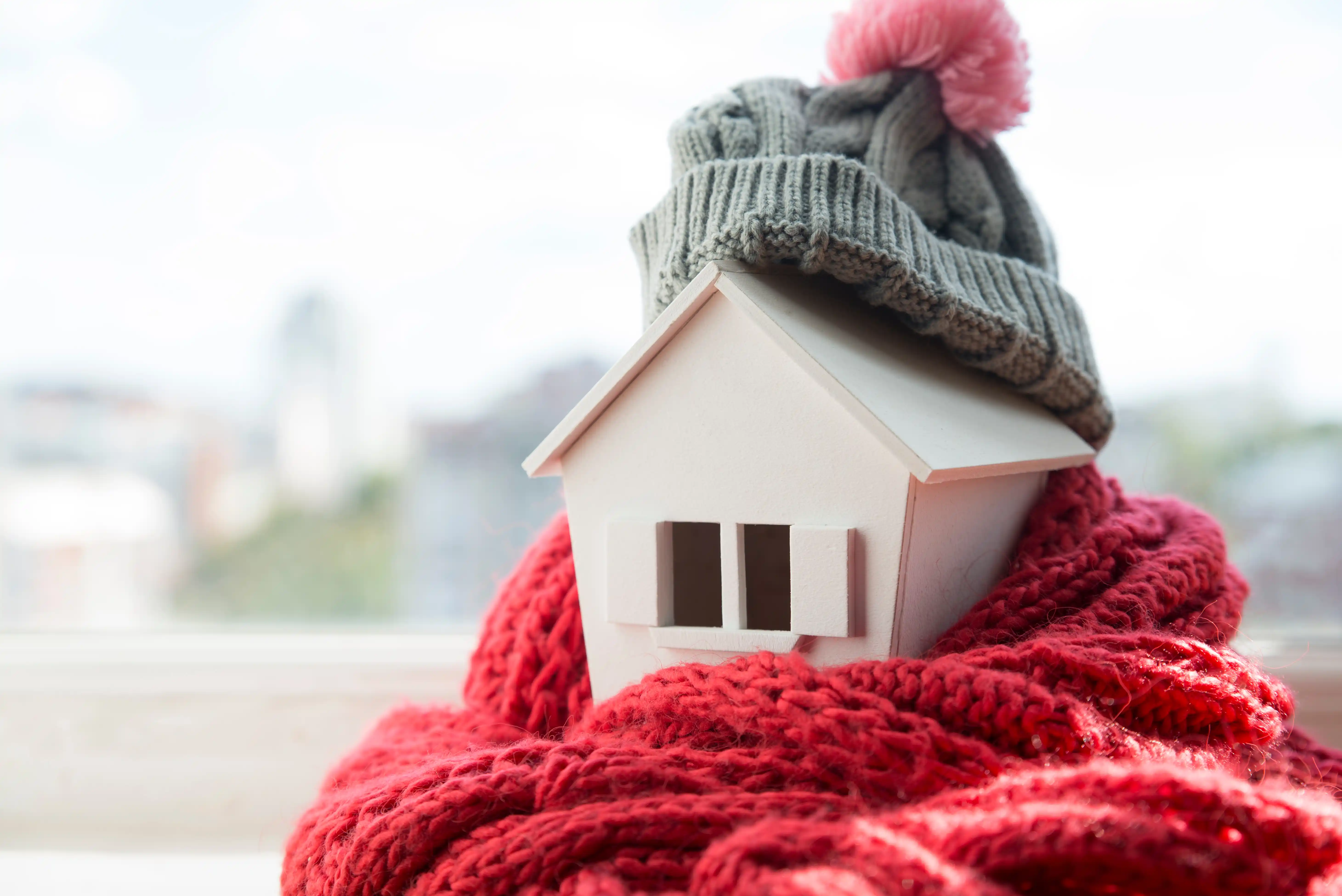 How to Save Money on Utilities This Winter: Energy-Efficient Tips for Every Home