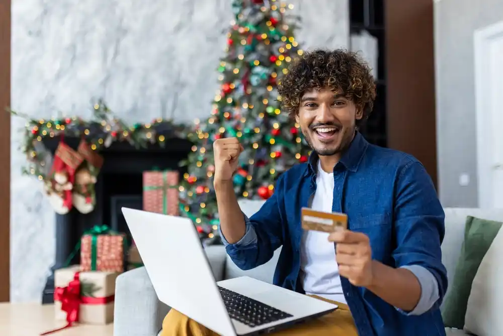 The Dos and Don’ts of Using Credit Cards During Holiday Shopping