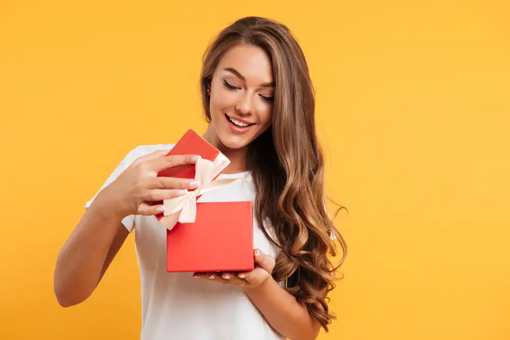 Holiday Savings Hacks: Celebrate Big on a Small Budget