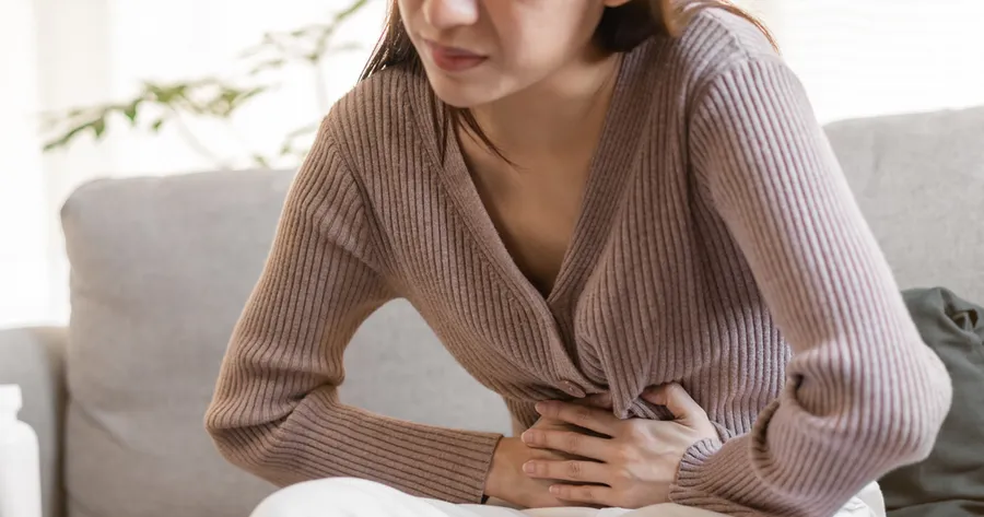 First Signs of Crohn’s Disease That Many Females Tend To Ignore