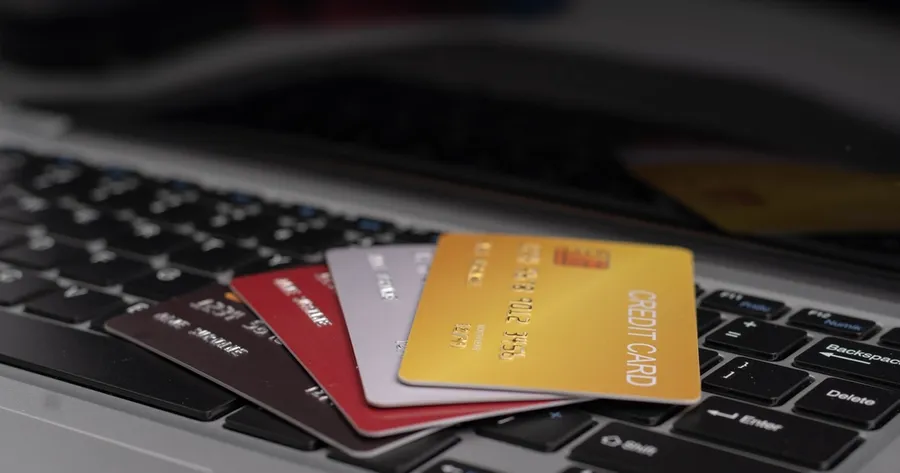 Credit Cards: Benefits, Selection, and Smart Usage